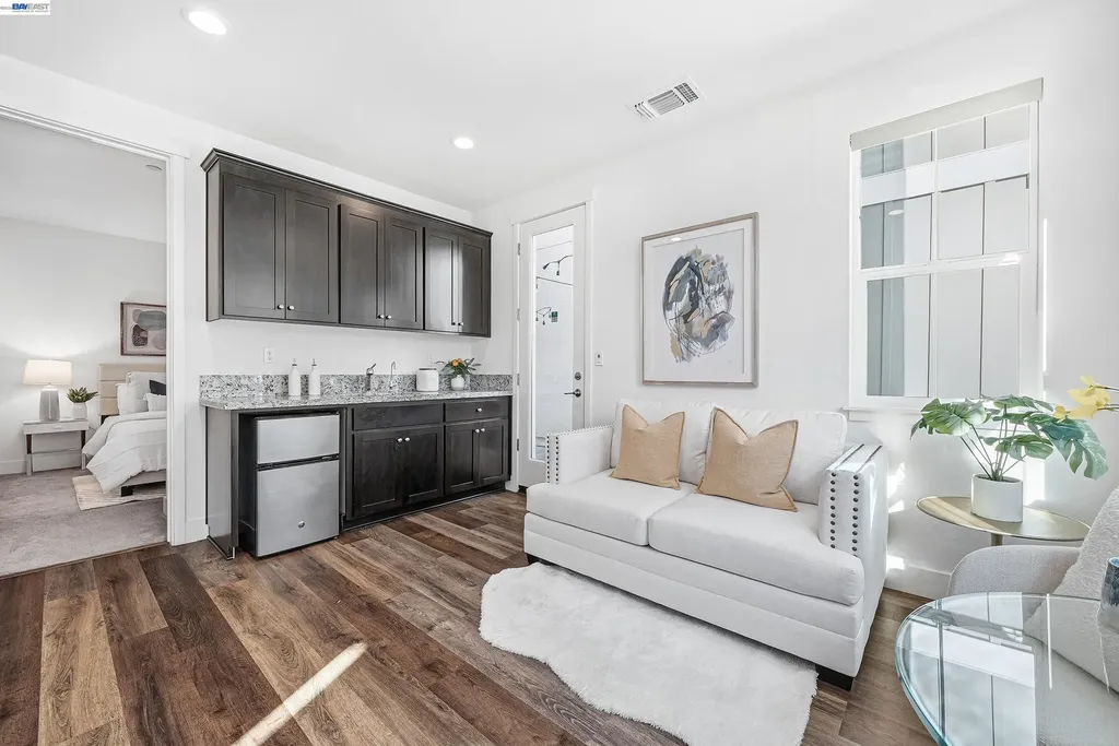 37645 Bay Crest Road Newark CA 94560