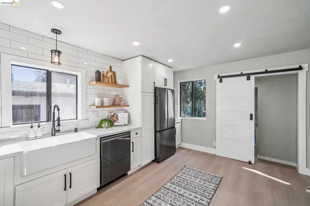 3223 Courtland Avenue Oakland CA 94619