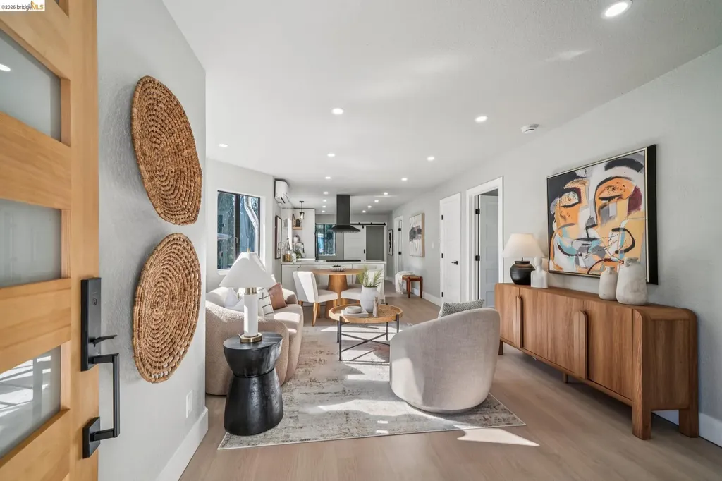 3223 Courtland Avenue Oakland CA 94619