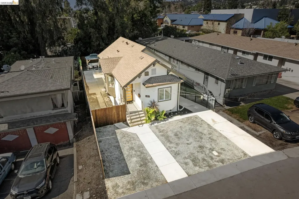 3223 Courtland Avenue Oakland CA 94619