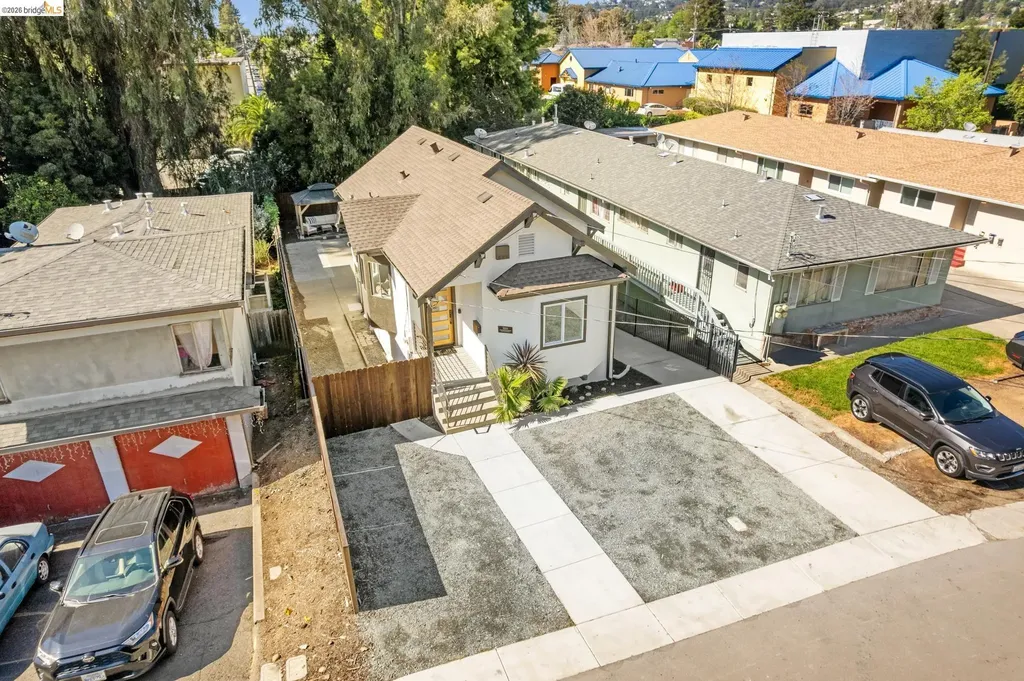 3223 Courtland Avenue Oakland CA 94619