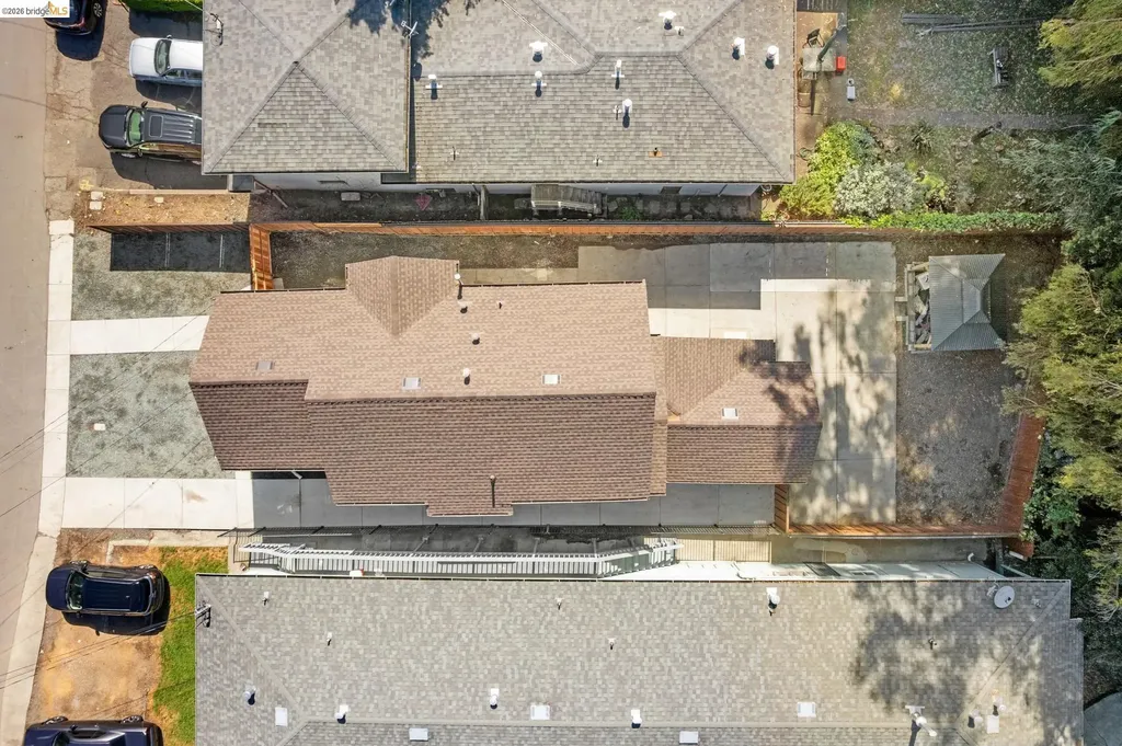 3223 Courtland Avenue Oakland CA 94619