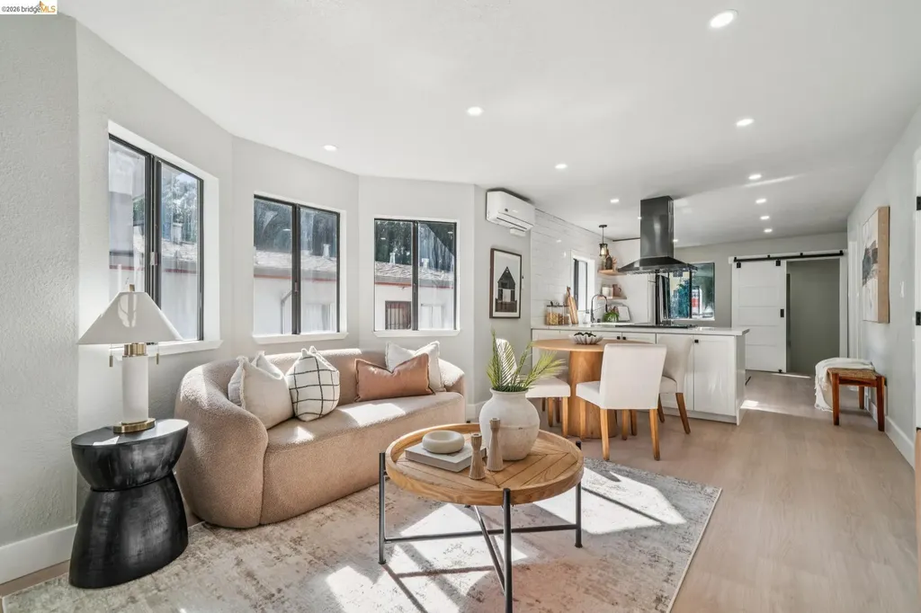 3223 Courtland Avenue Oakland CA 94619