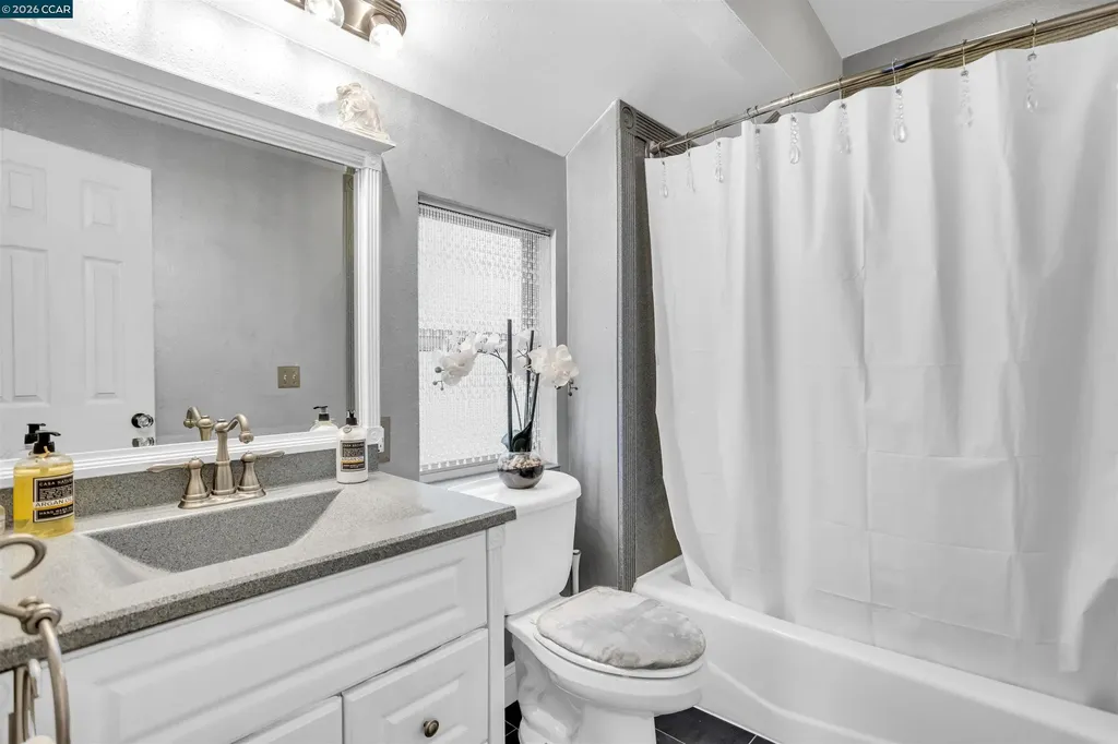5260 A Sunset Drive El Sobrante CA 94803