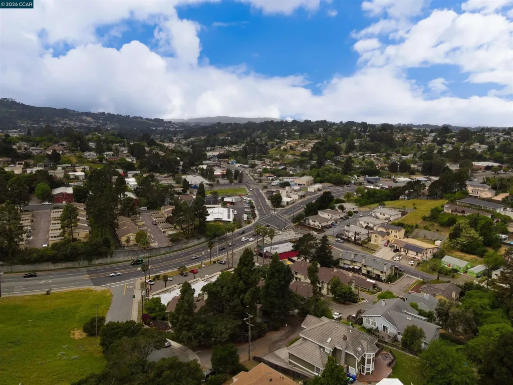 5260 A Sunset Drive El Sobrante CA 94803