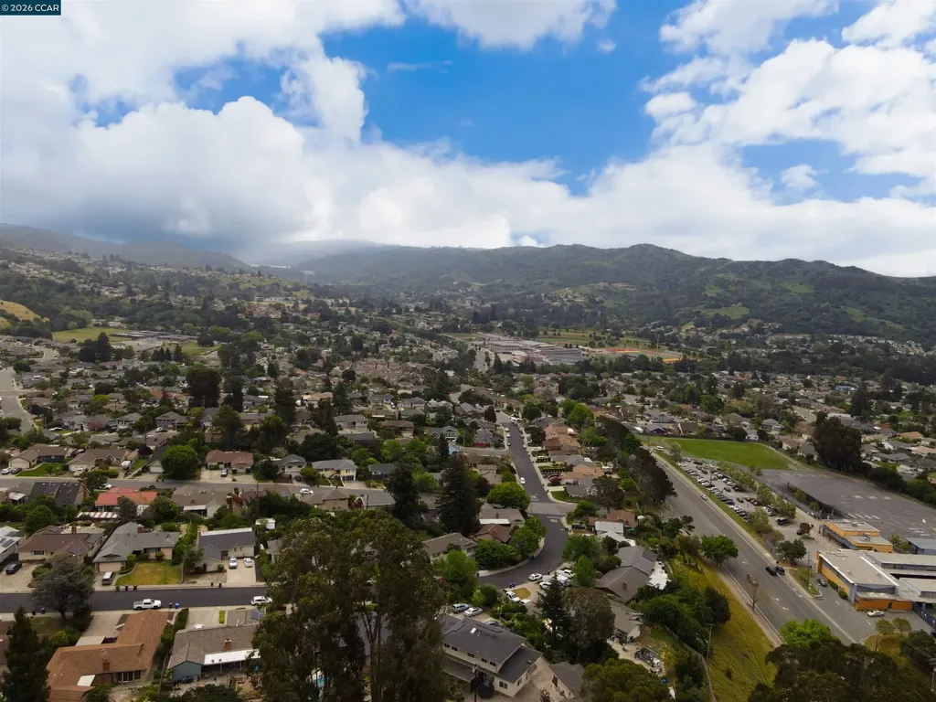5260 A Sunset Drive El Sobrante CA 94803