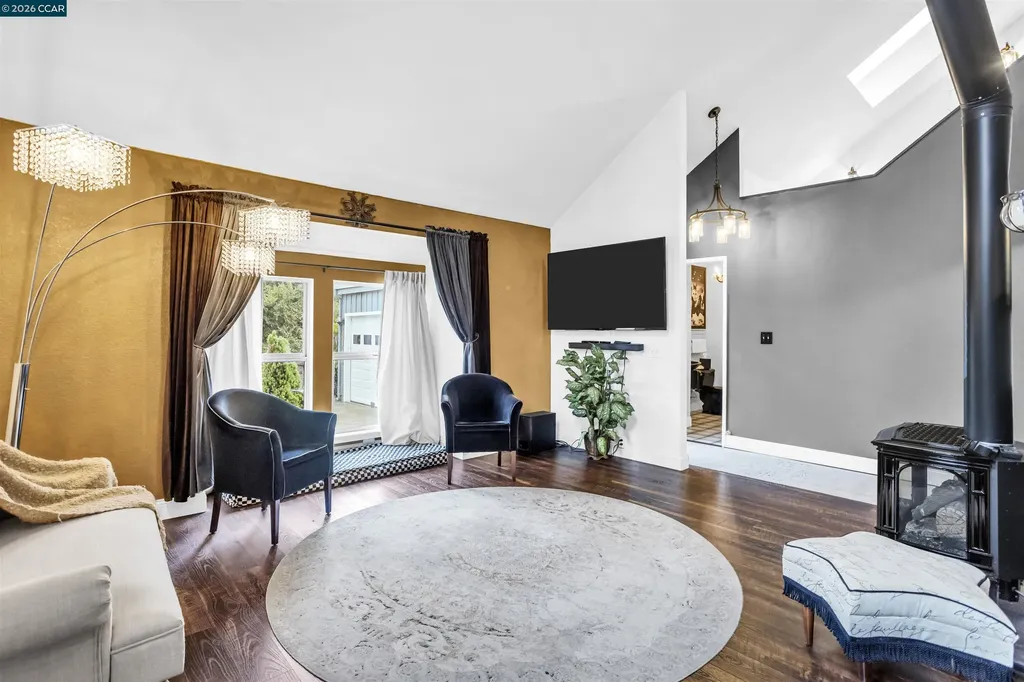 5260 A Sunset Drive El Sobrante CA 94803