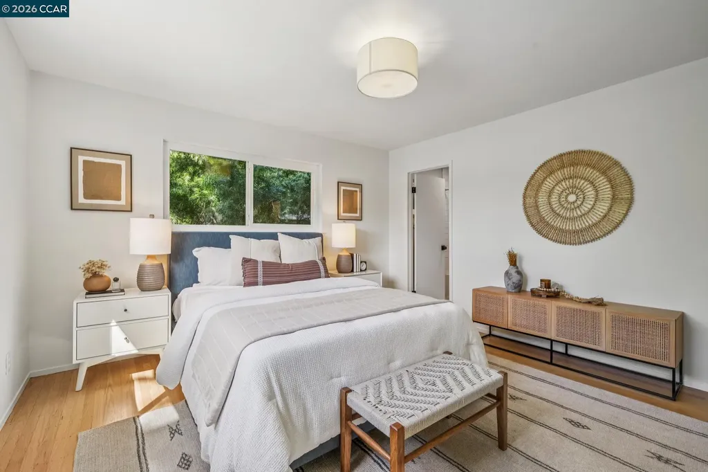 6728 Aitken Drive Oakland CA 94611