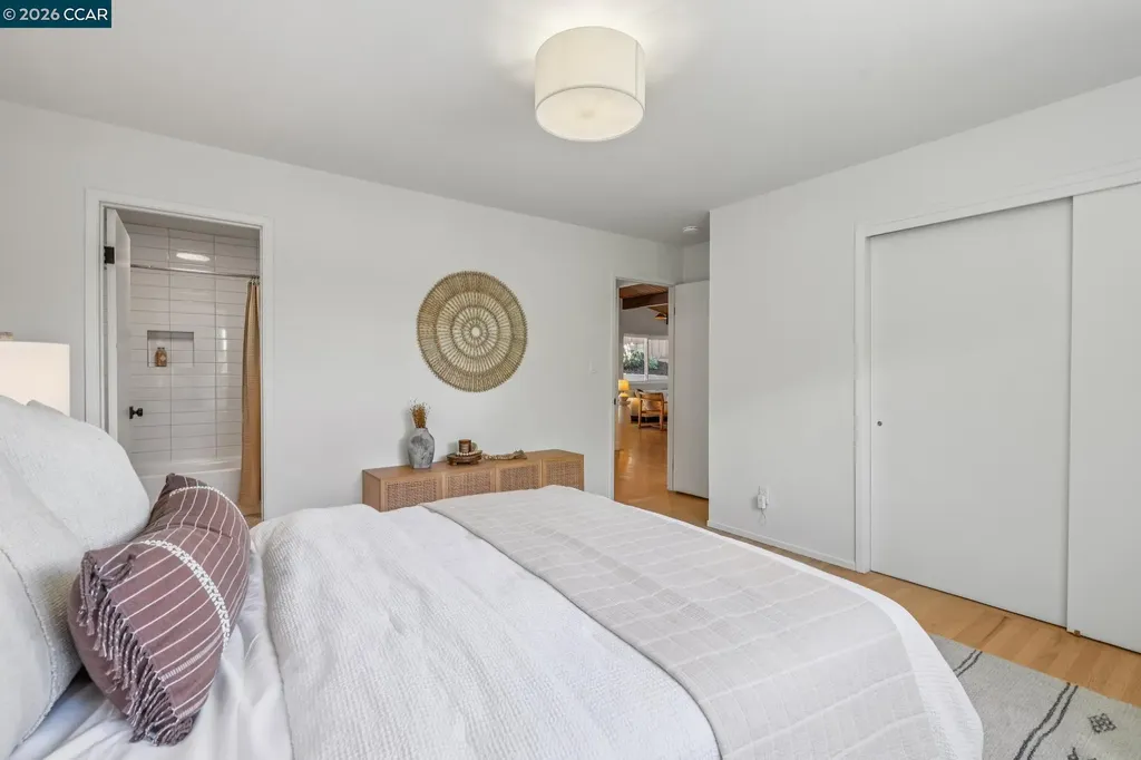 6728 Aitken Drive Oakland CA 94611