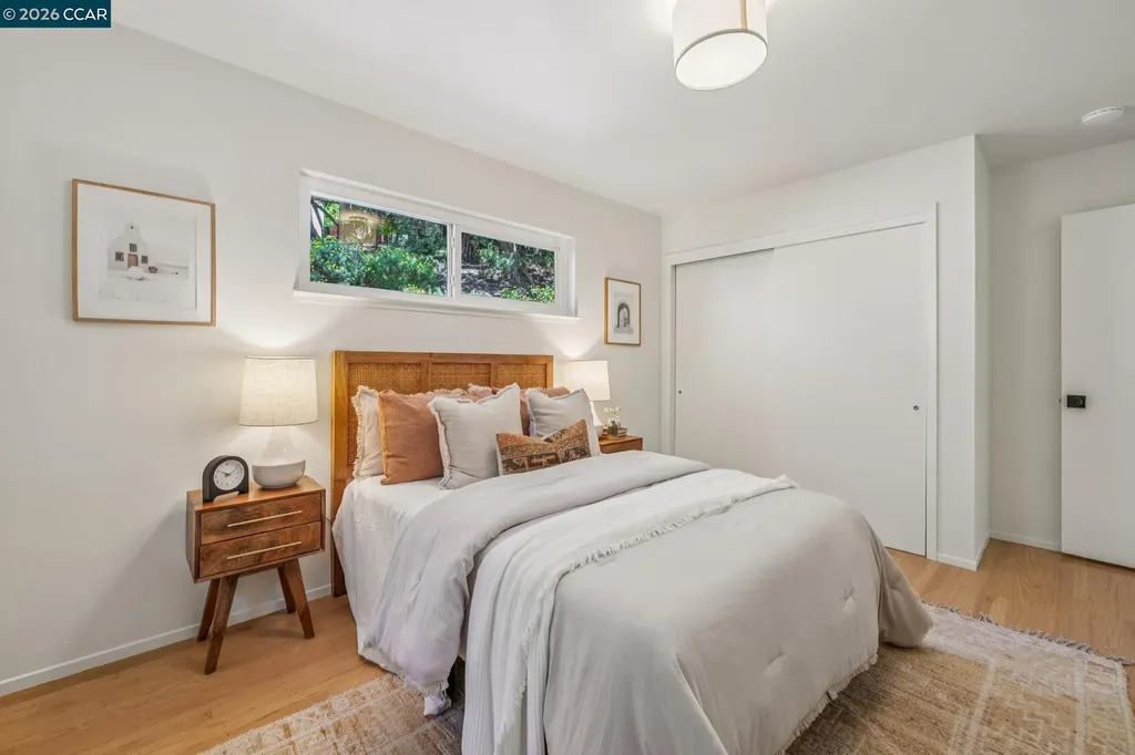 6728 Aitken Drive Oakland CA 94611