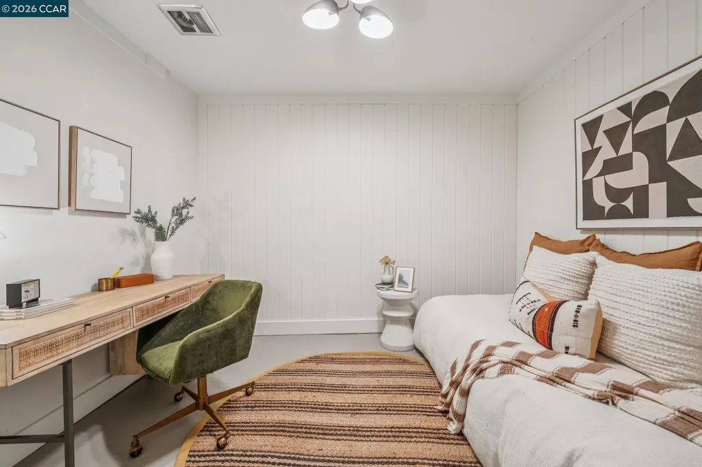 6728 Aitken Drive Oakland CA 94611
