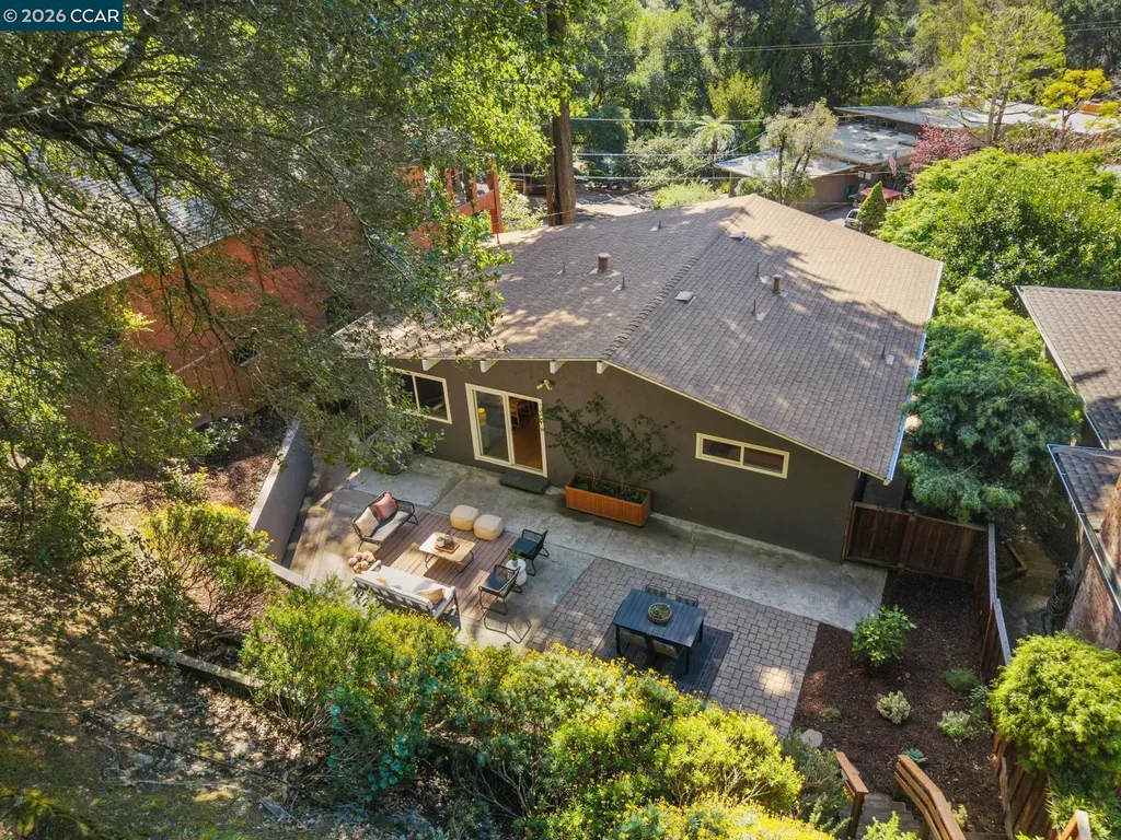 6728 Aitken Drive Oakland CA 94611