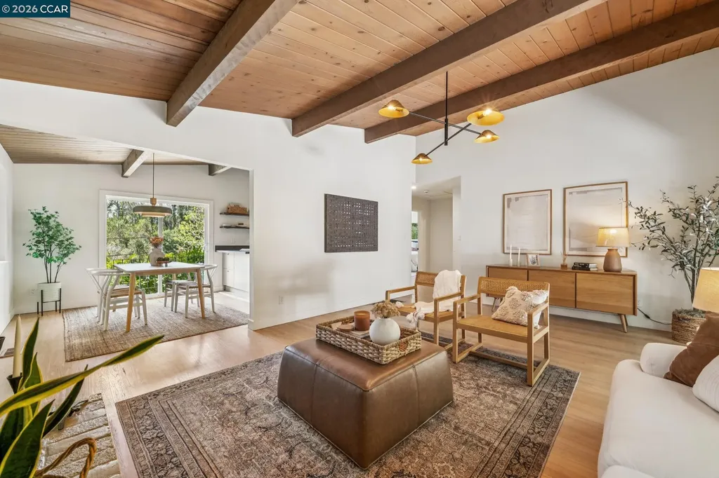 6728 Aitken Drive Oakland CA 94611