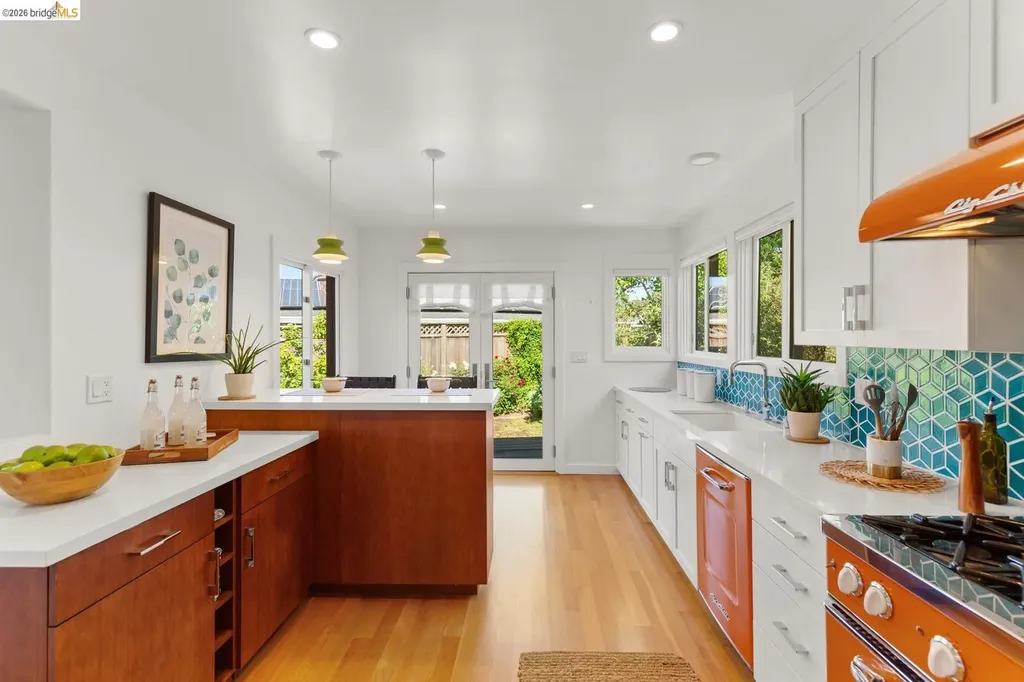 1085 Creston Road Berkeley CA 94708