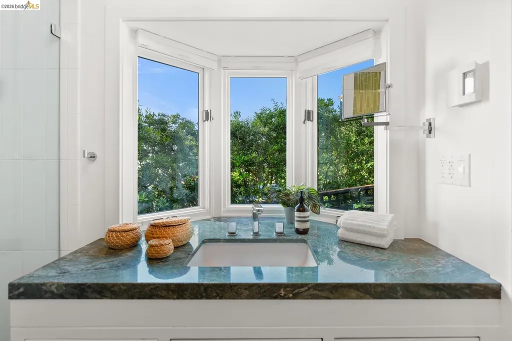 1085 Creston Road Berkeley CA 94708