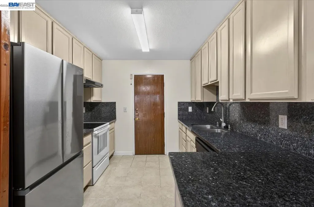 8373 Locust Place Dublin CA 94568