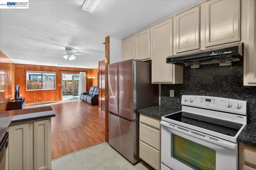 8373 Locust Place Dublin CA 94568