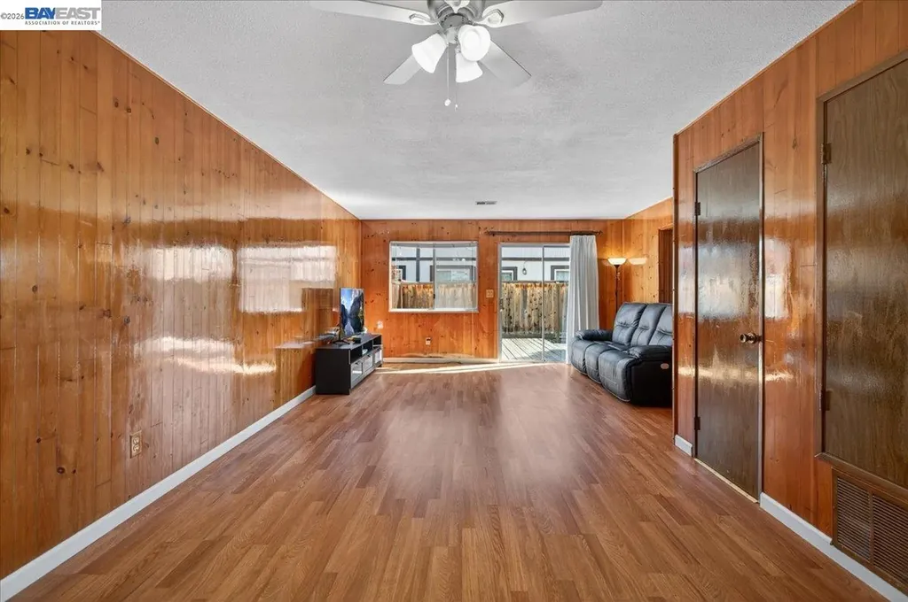 8373 Locust Place Dublin CA 94568