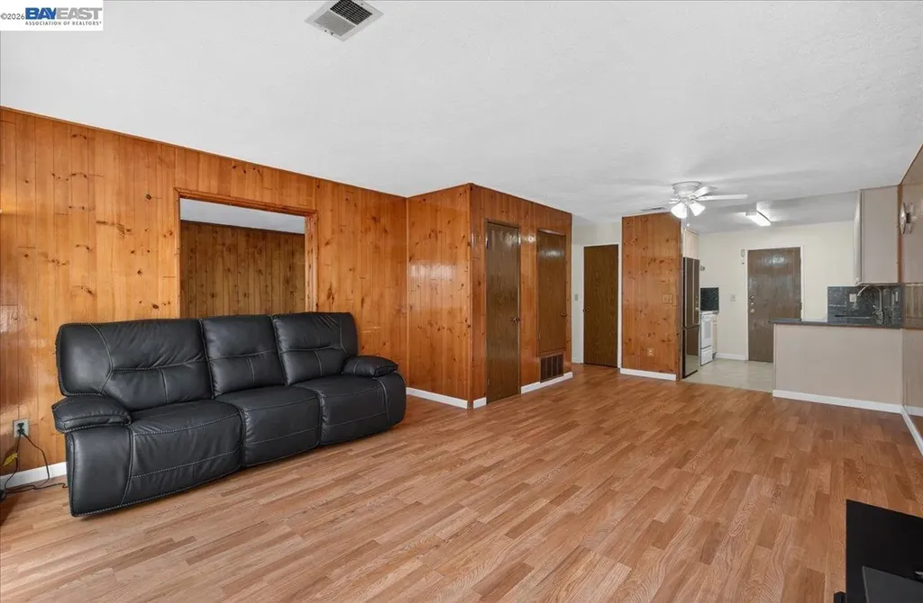 8373 Locust Place Dublin CA 94568