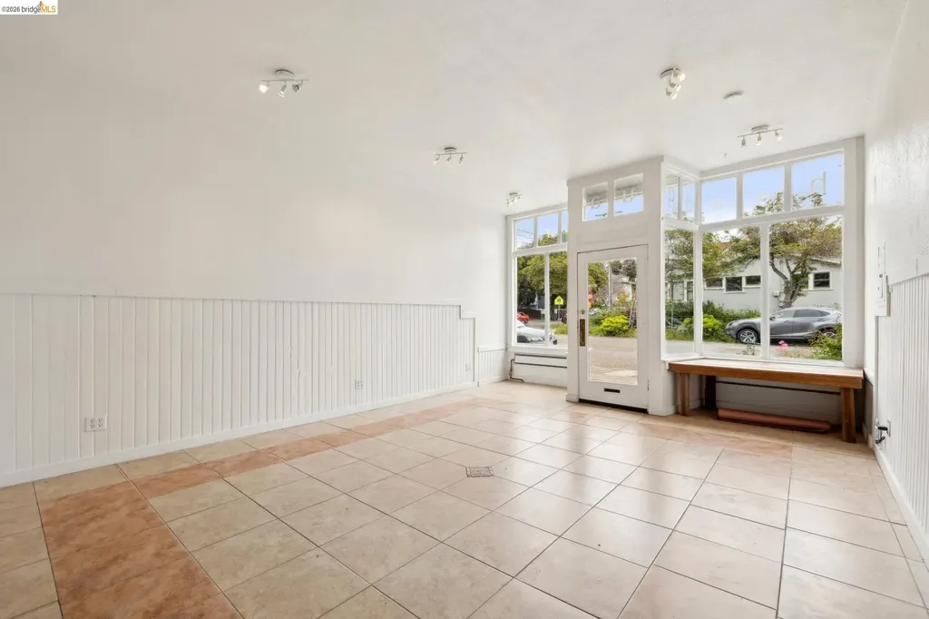 1718 Bancroft Way Berkeley CA 94703