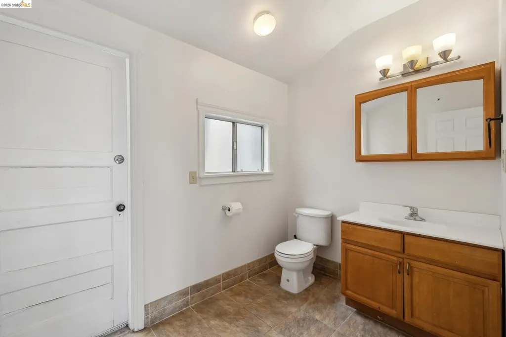 1718 Bancroft Way Berkeley CA 94703