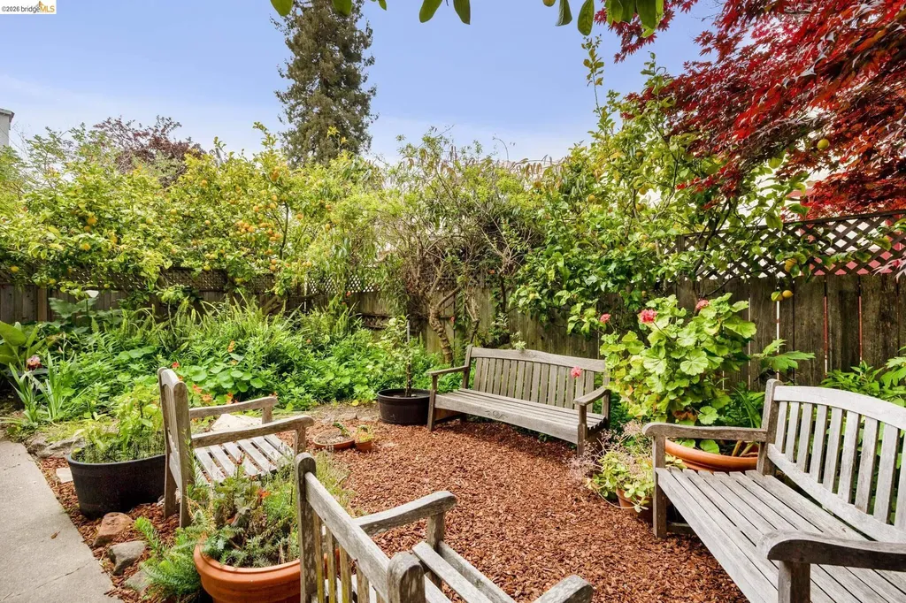 1718 Bancroft Way Berkeley CA 94703