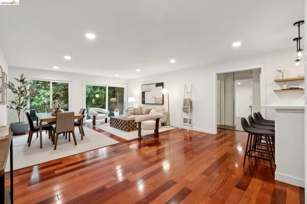 199 Montecito Avenue Oakland CA 94610