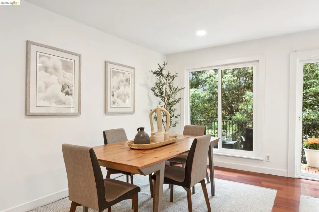 199 Montecito Avenue Oakland CA 94610
