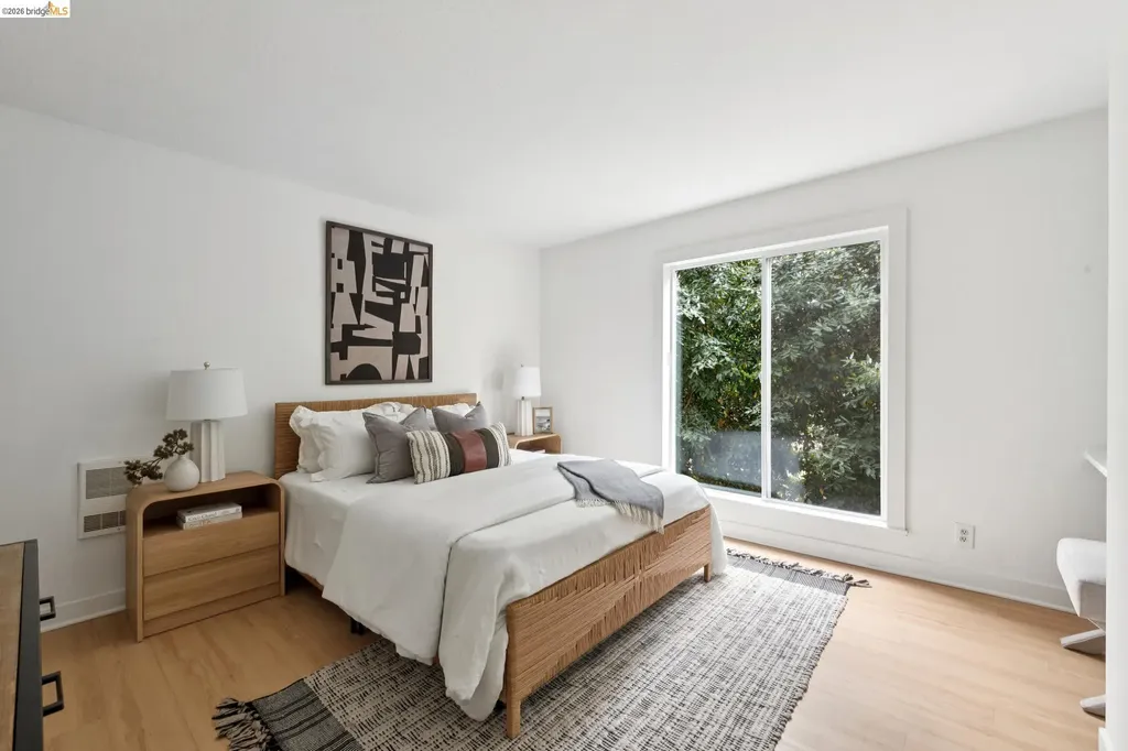 199 Montecito Avenue Oakland CA 94610