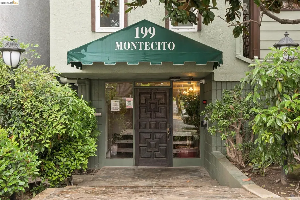 199 Montecito Avenue Oakland CA 94610