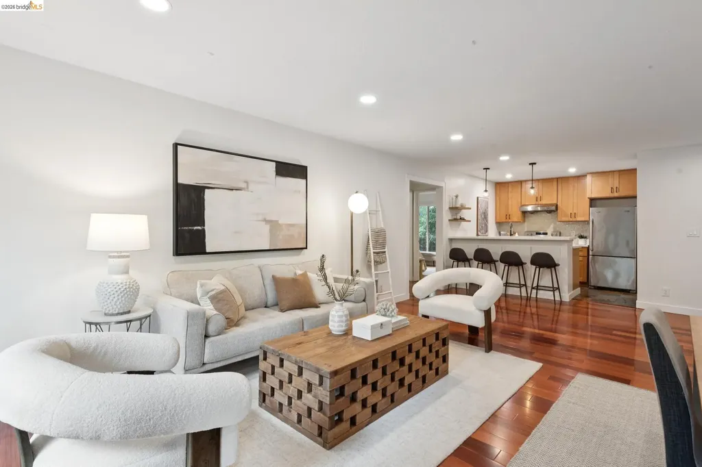 199 Montecito Avenue Oakland CA 94610