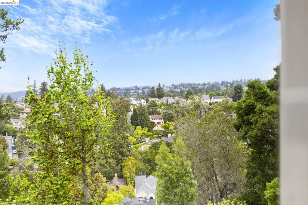828 Alma Place Oakland CA 94610
