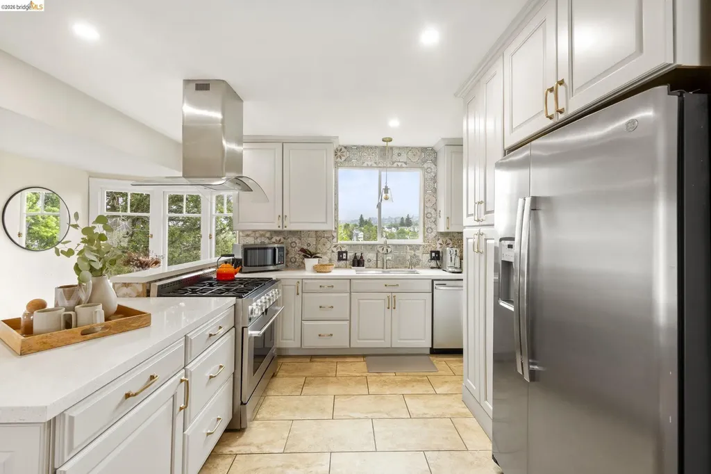 828 Alma Place Oakland CA 94610