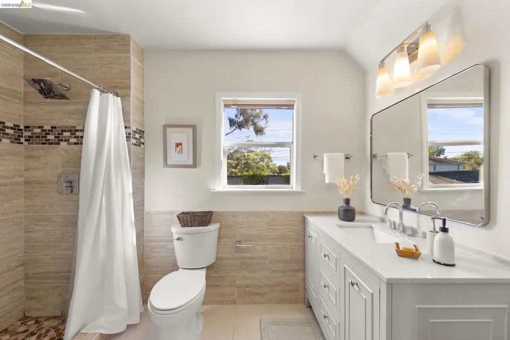 828 Alma Place Oakland CA 94610