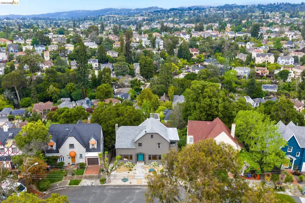 828 Alma Place Oakland CA 94610