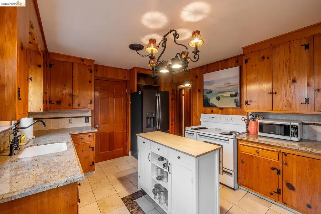 30 16th Street Antioch CA 94509