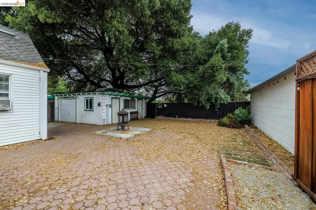 30 16th Street Antioch CA 94509