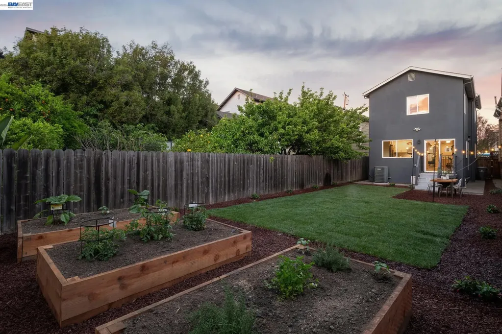 2431 Linden Street Oakland CA 94607