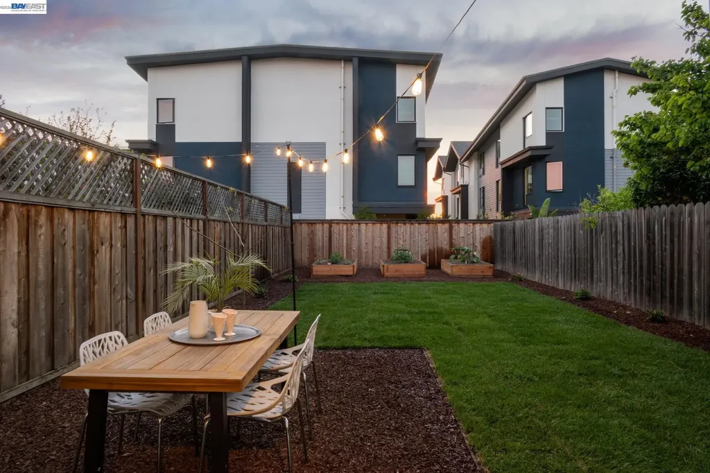 2431 Linden Street Oakland CA 94607