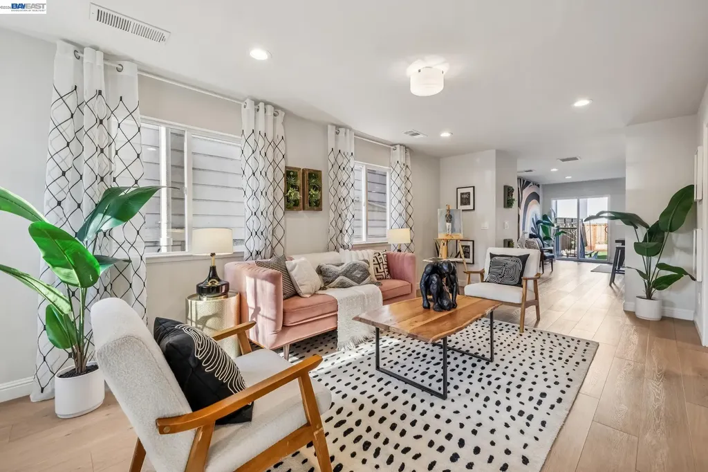 2431 Linden Street Oakland CA 94607