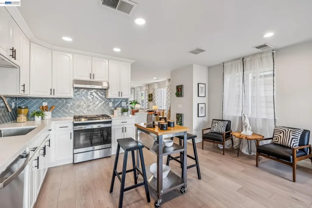 2431 Linden Street Oakland CA 94607