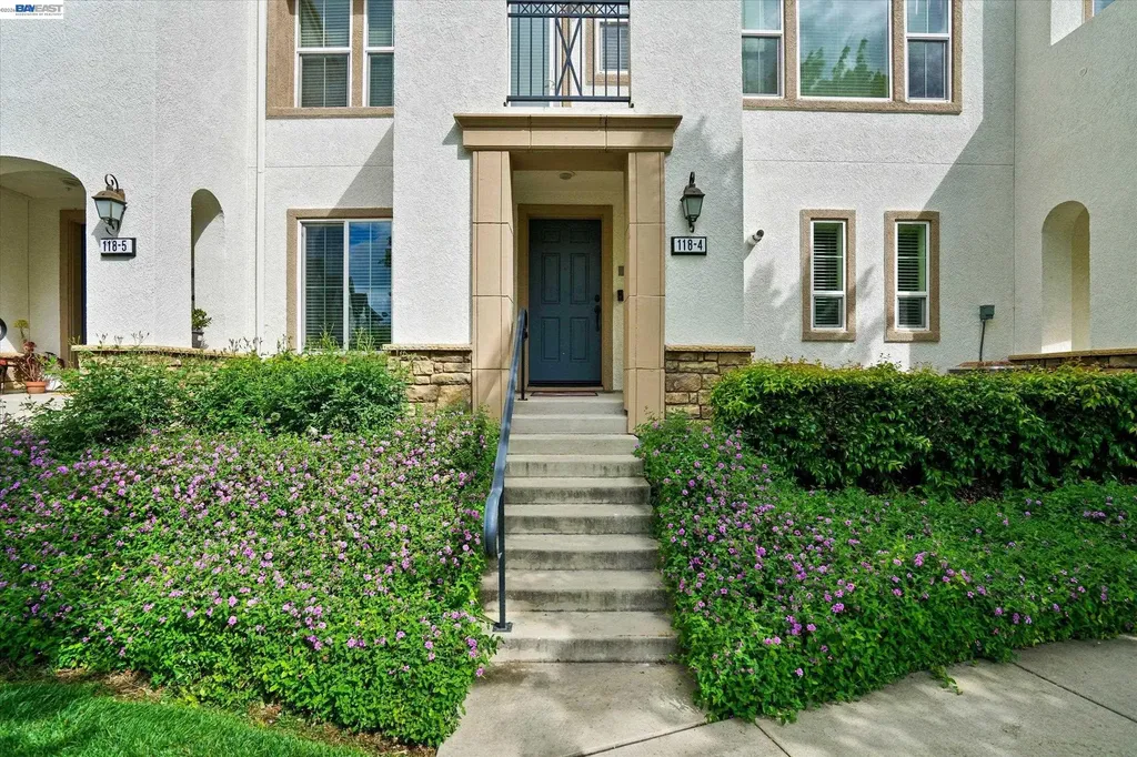 118 Selby Lane Livermore CA 94551