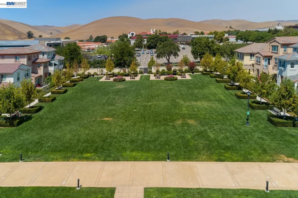 118 Selby Lane Livermore CA 94551