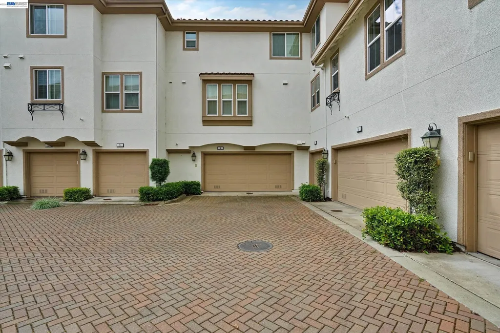 118 Selby Lane Livermore CA 94551