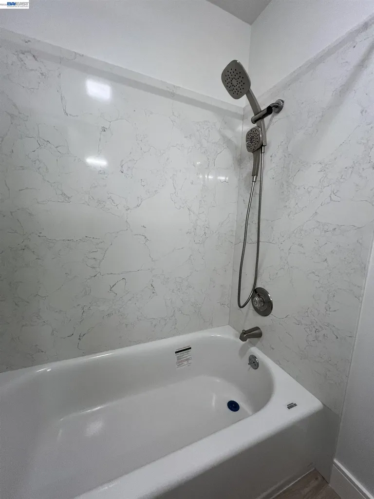 965 Shorepoint Court #200 Alameda CA 94501
