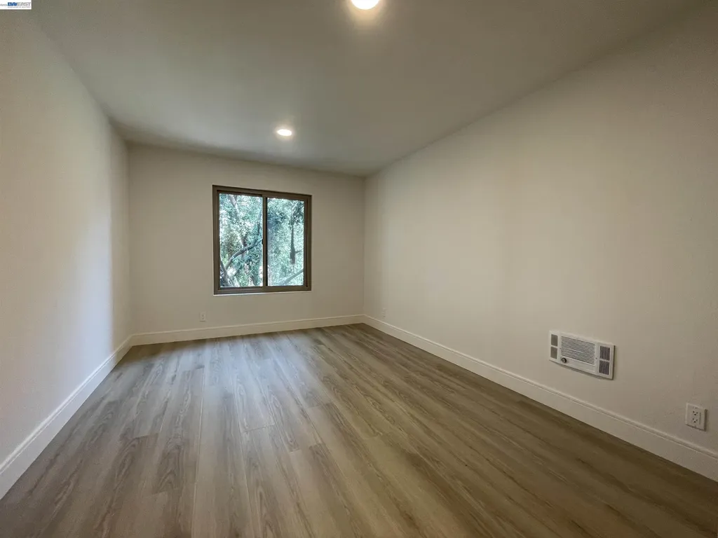 965 Shorepoint Court #200 Alameda CA 94501