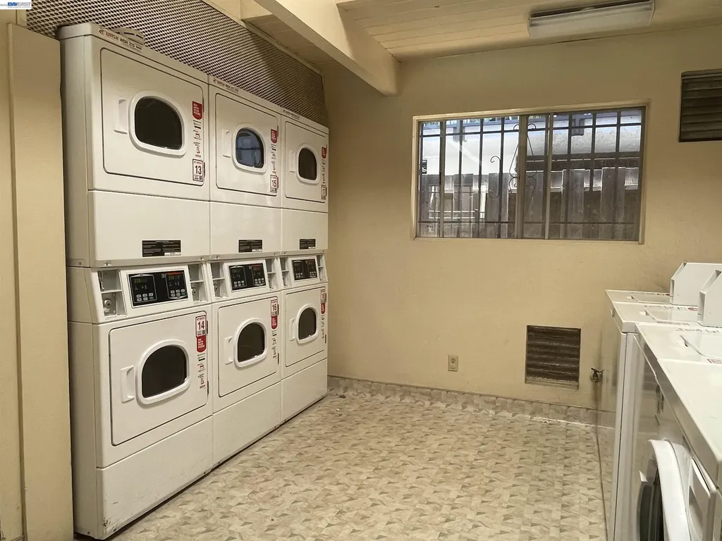 965 Shorepoint Court #200 Alameda CA 94501