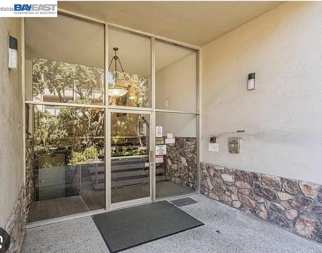 965 Shorepoint Court #200 Alameda CA 94501