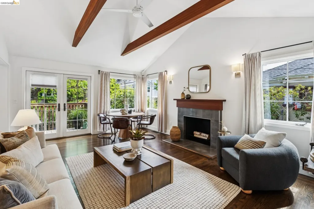 5325 Miles Avenue Oakland CA 94618