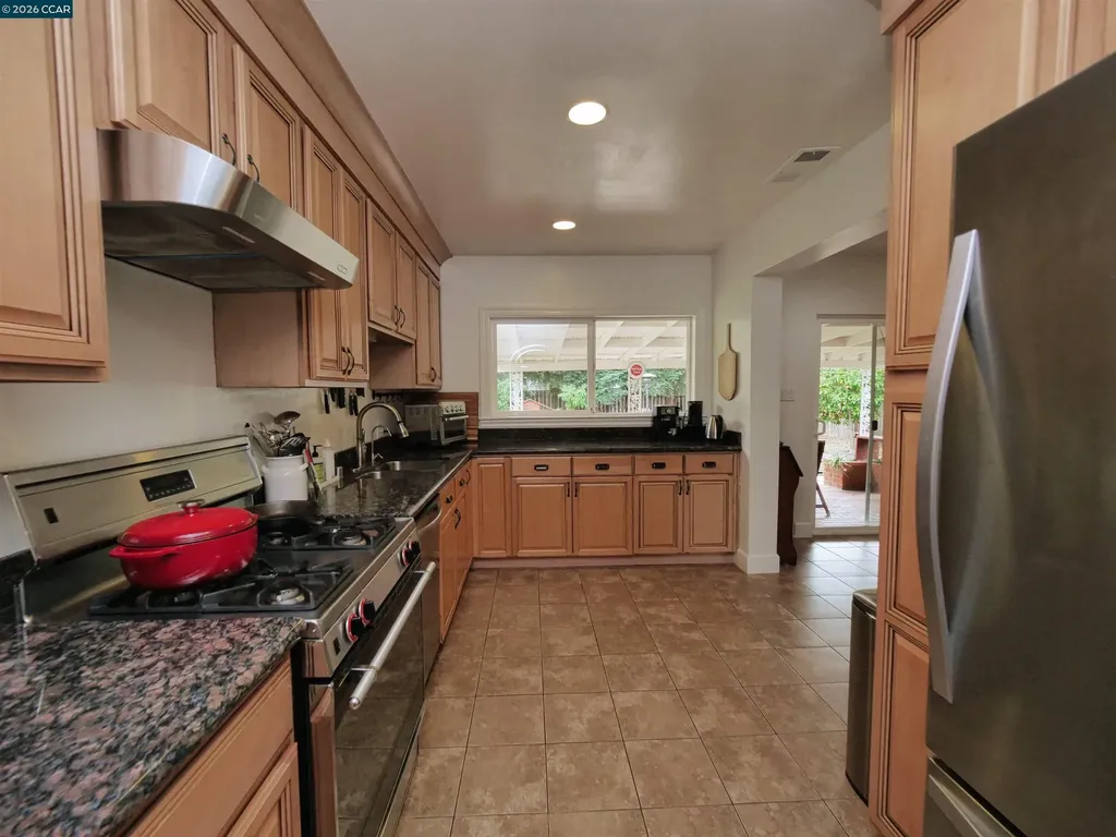 1260 Apple Drive Concord CA 94518